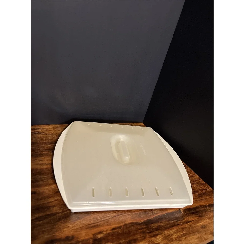 Miracle Ware Progressive International Microwave‎ Bacon Tray w/Lid 10